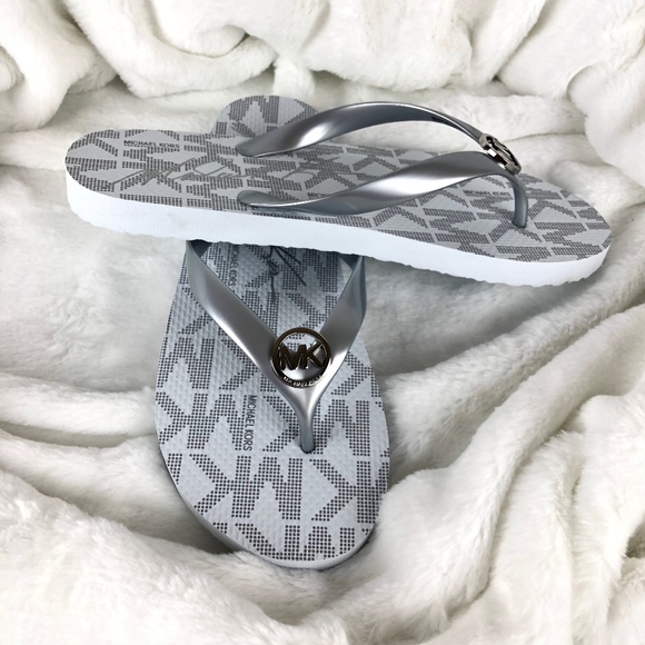 LAST ONE! Michael Kors Flip Flops Sandals NEW - Picture 4 of 7